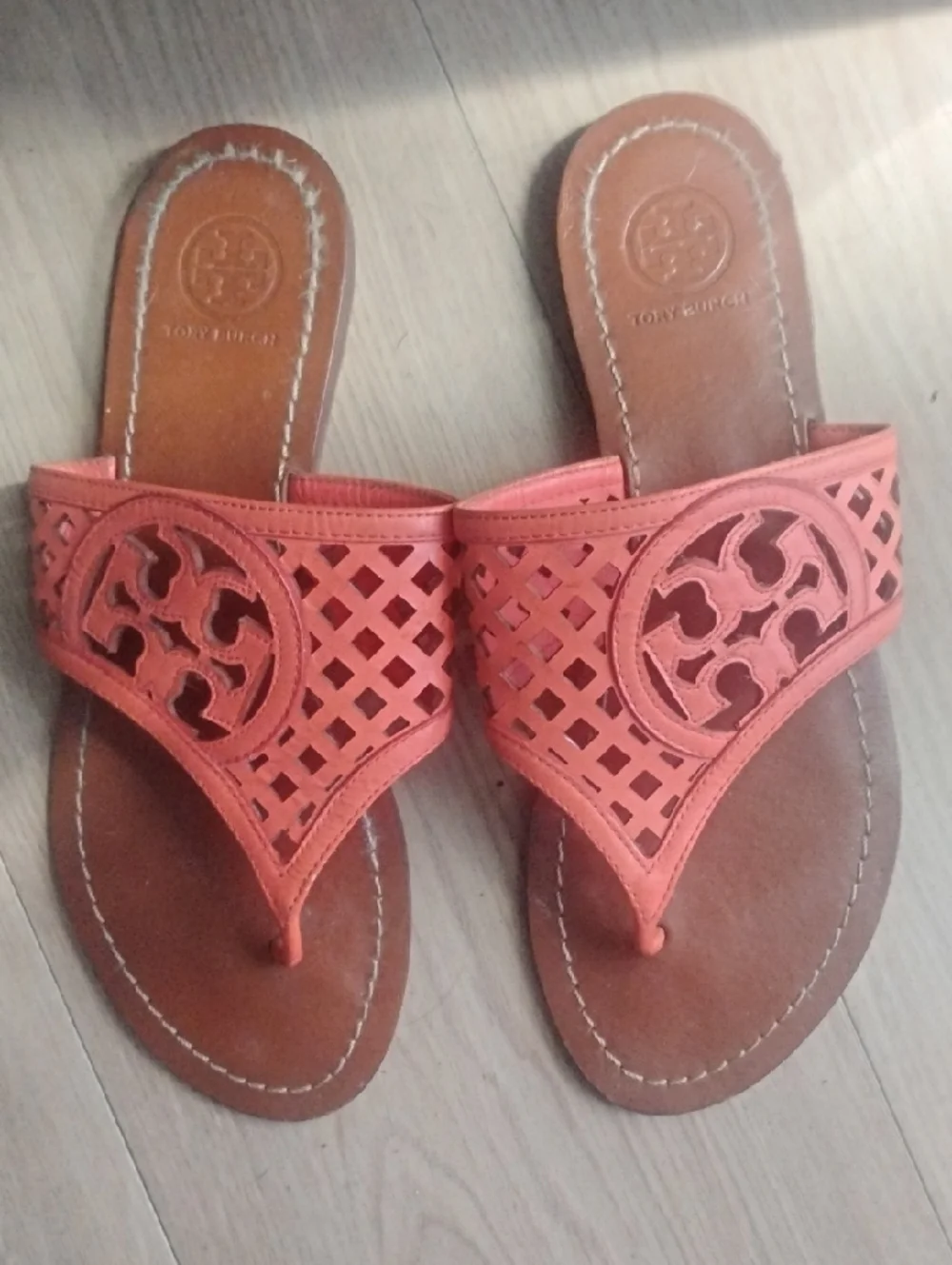 Tory Burch Orange Leather Cutout Thong Sandals 6.5 - Picture 6 of 8